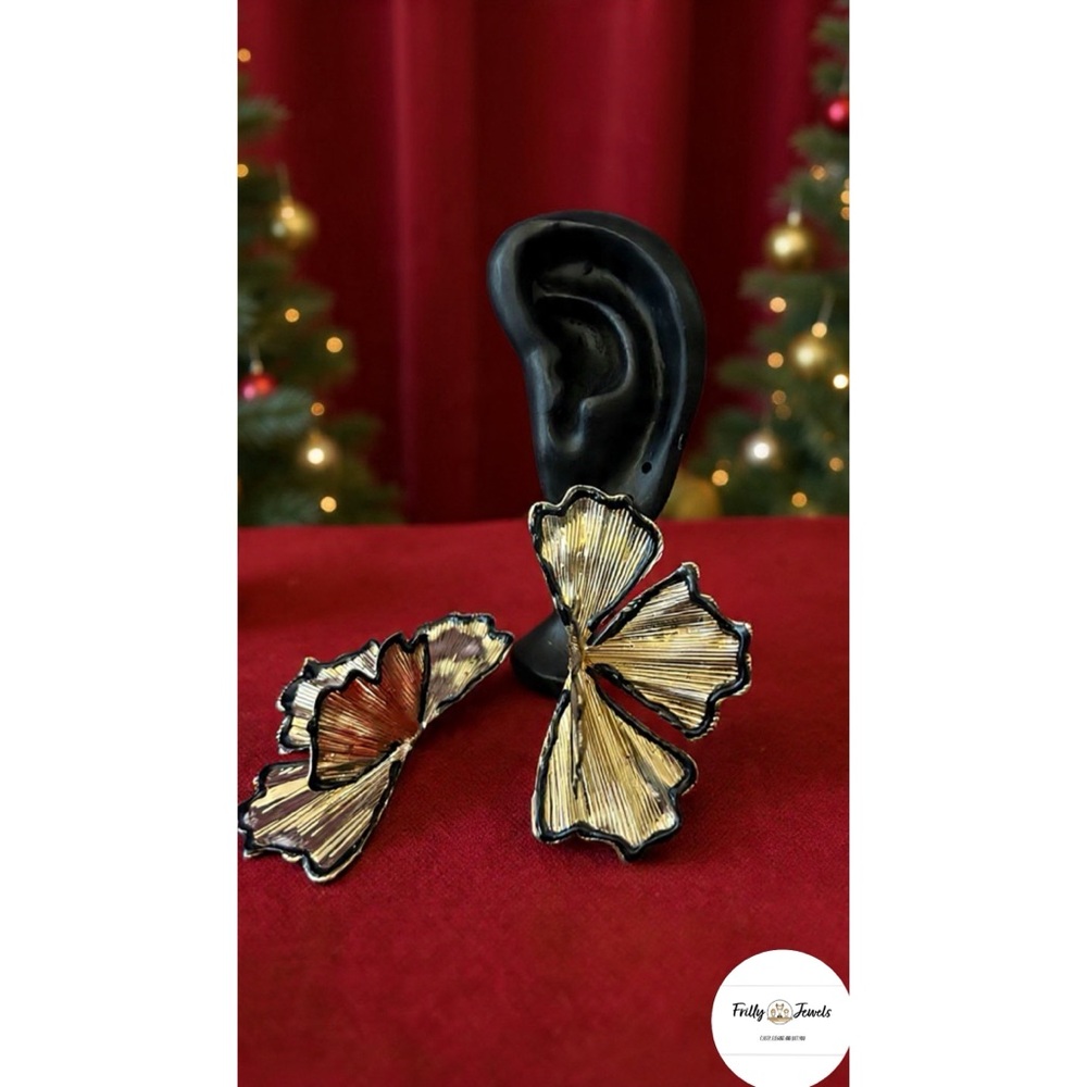 Gold and Black Floral Hair Clips
